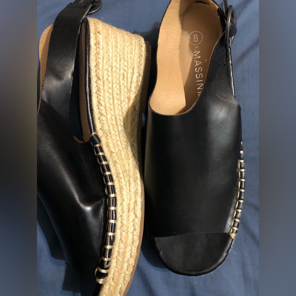 Massini Black Open-Toe Wedge Sandals